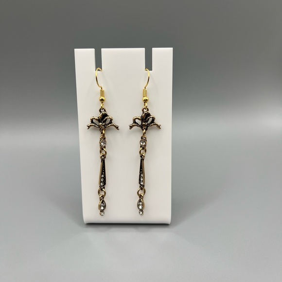 Handmade Jewelry - 🆕 Elegant Gold Dangle Earrings - Handmade #173